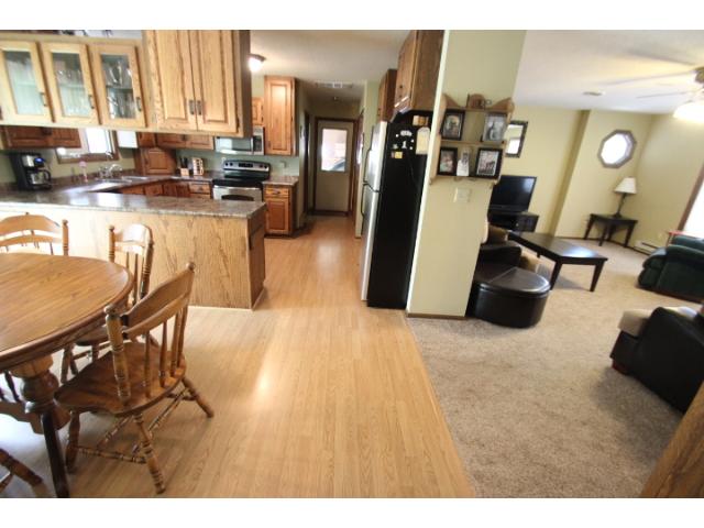628 E Main St, Melrose, MN 56352 photo 4