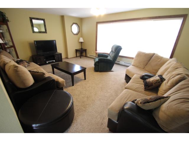 628 E Main St, Melrose, MN 56352 photo 2