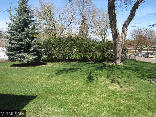 2143 4th St E, Saint Paul, MN 55119 photo 17
