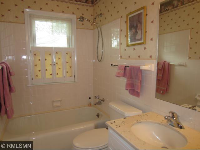 2143 4th St E, Saint Paul, MN 55119 photo 14