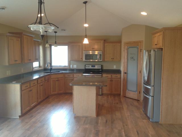 140 Glenview Loop, Saint Cloud, MN 56303 photo 3