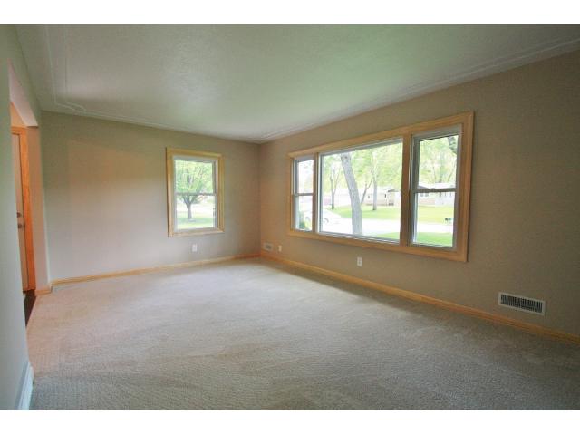 913 Pleasant Ave N, Champlin, MN 55316 photo 5