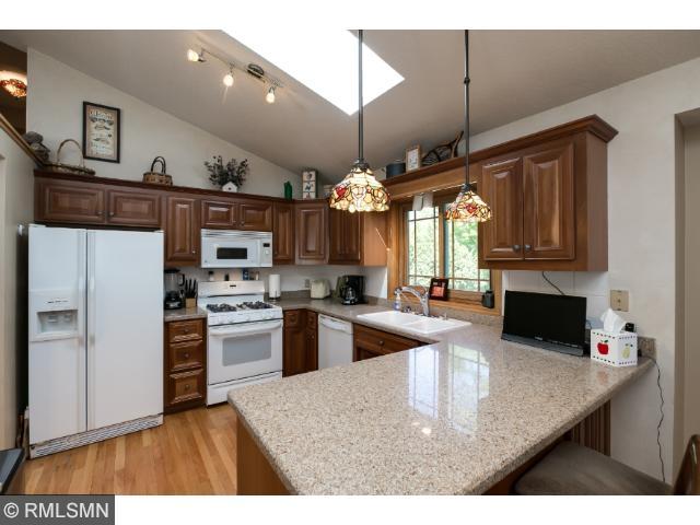 718 Summer Ln, Eagan, MN 55123 photo 6
