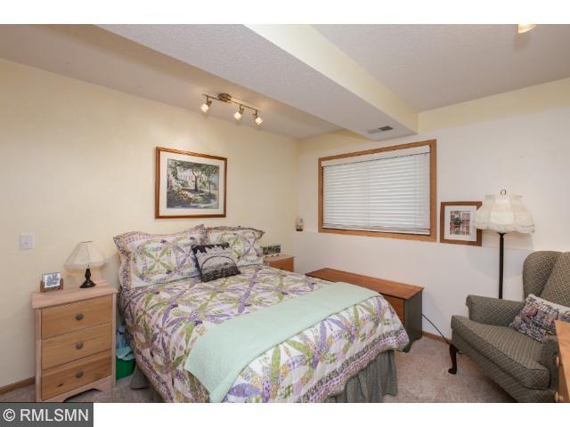 718 Summer Ln, Eagan, MN 55123 photo 12