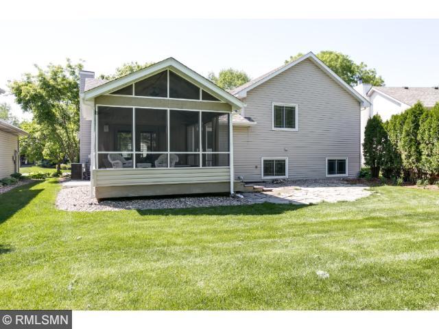 718 Summer Ln, Eagan, MN 55123 photo 17
