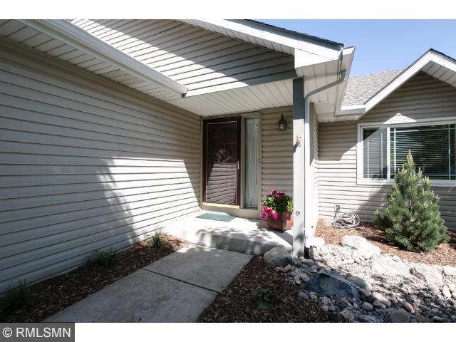 718 Summer Ln, Eagan, MN 55123 photo 2