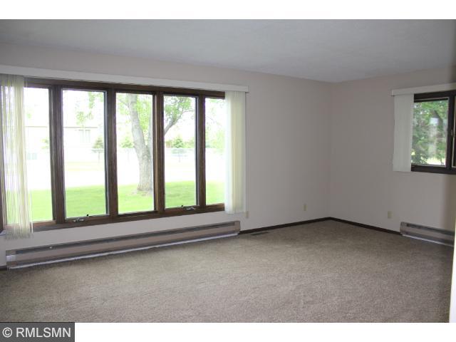 5915 Rolling Ridge Rd, Saint Cloud, MN 56303 photo 2