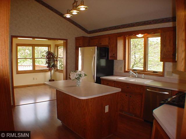 709 Summer Ln, Eagan, MN 55123 photo 3