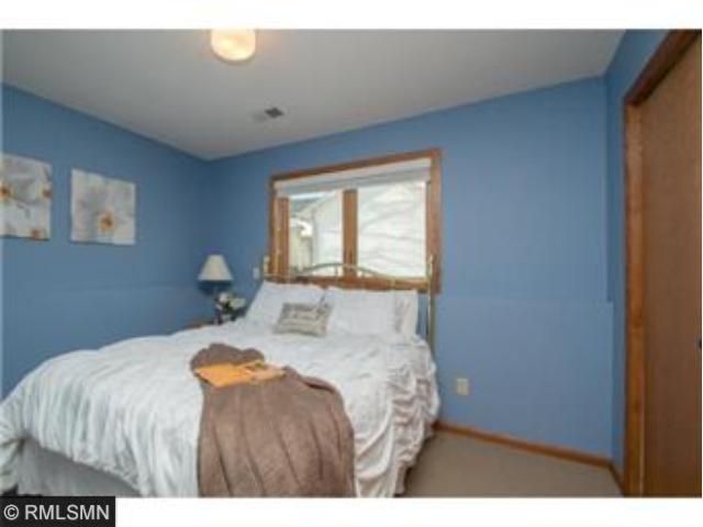 709 Summer Ln, Eagan, MN 55123 photo 4