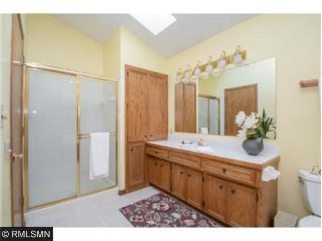 709 Summer Ln, Eagan, MN 55123 photo 5