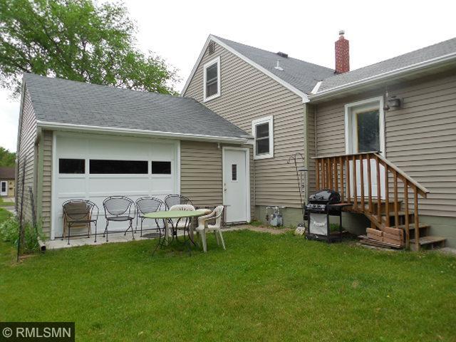 612 3rd St E, Litchfield, MN 55355 photo 3