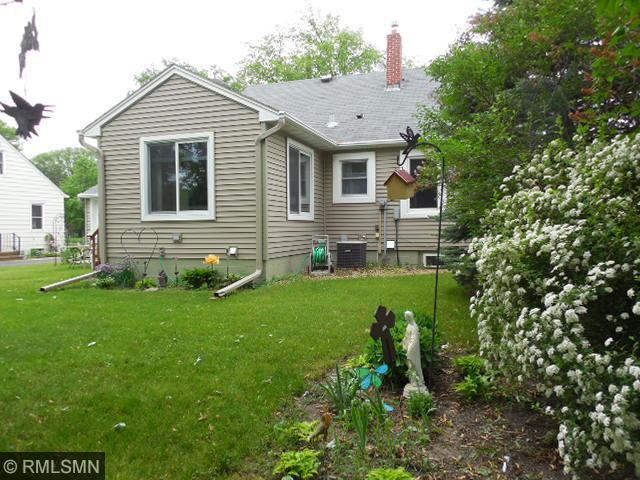612 3rd St E, Litchfield, MN 55355 photo 4