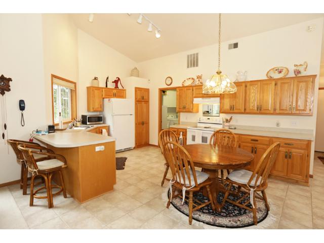 6968 Dupre Rd, Hugo, MN 55038 photo 2