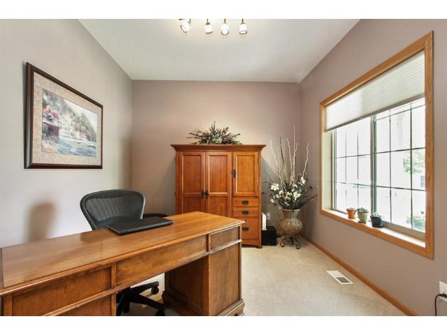 381 Lancaster Ln N, Champlin, MN 55316 photo 6