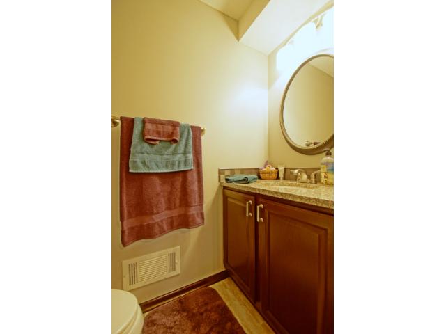 8405 S Pond Trl, Champlin, MN 55316 photo 9
