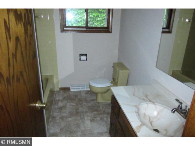604 Cook Ave E, Saint Paul, MN 55130 photo 7