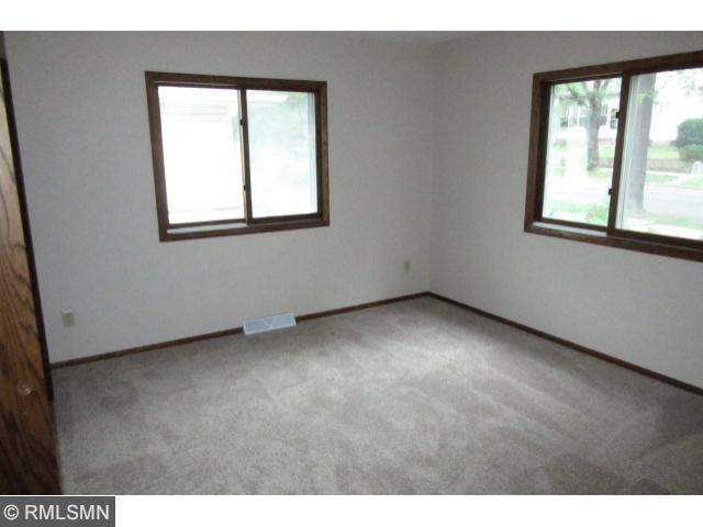 604 Cook Ave E, Saint Paul, MN 55130 photo 8