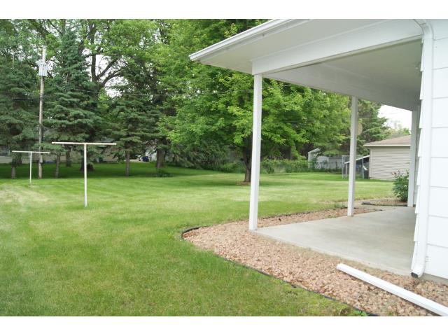 1043 Mitchell Dr, Faribault, MN 55021 photo 2