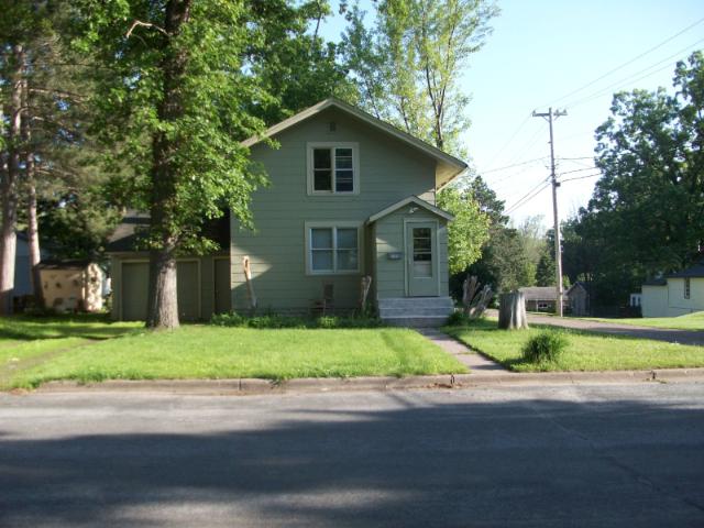 319 Edwards Ave, Mora, MN 55051 photo 1