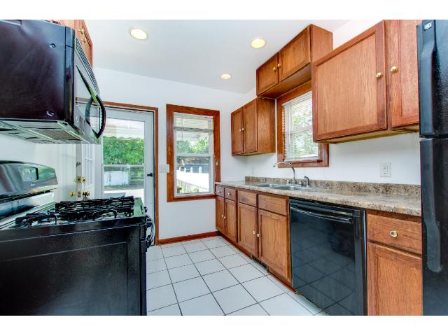 1252 5th St E, Saint Paul, MN 55106 photo 3
