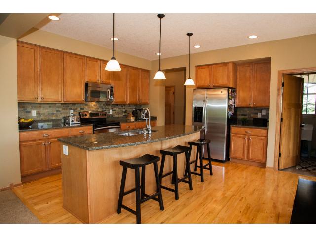 13575 Crompton Ct, Rosemount, MN 55068 photo 4