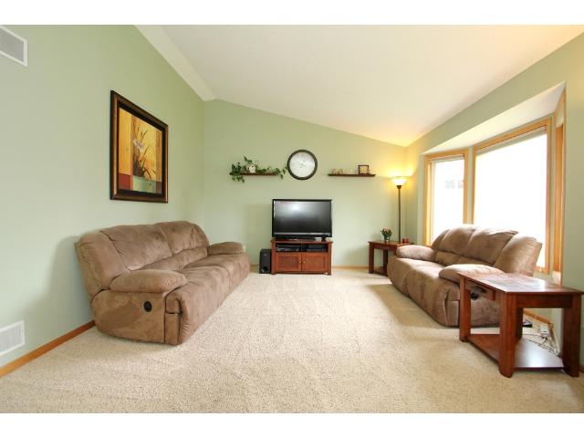 7042 Eagle Trl, Hugo, MN 55038 photo 5