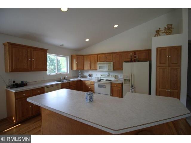 14558 Red Sequoia Dr, Baxter, MN 56425 photo 2