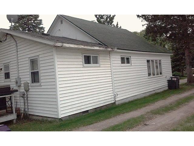 8 Becker Ave S, Sebeka, MN 56477 photo 3