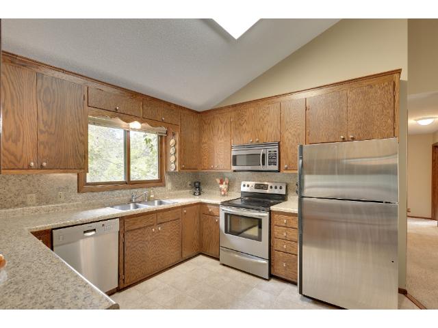 1825 Gladview Ln, Maple Plain, MN 55359 photo 8
