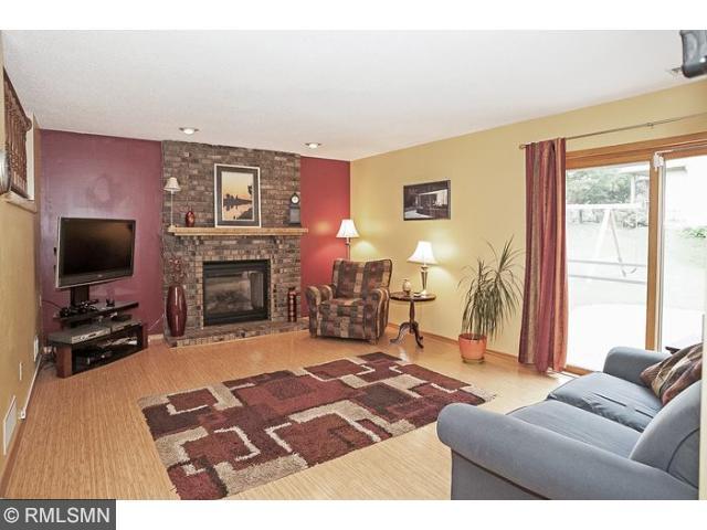 4463 Hamilton Dr, Eagan, MN 55123 photo 13