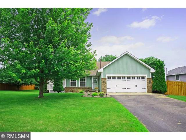 4463 Hamilton Dr, Eagan, MN 55123 photo 1
