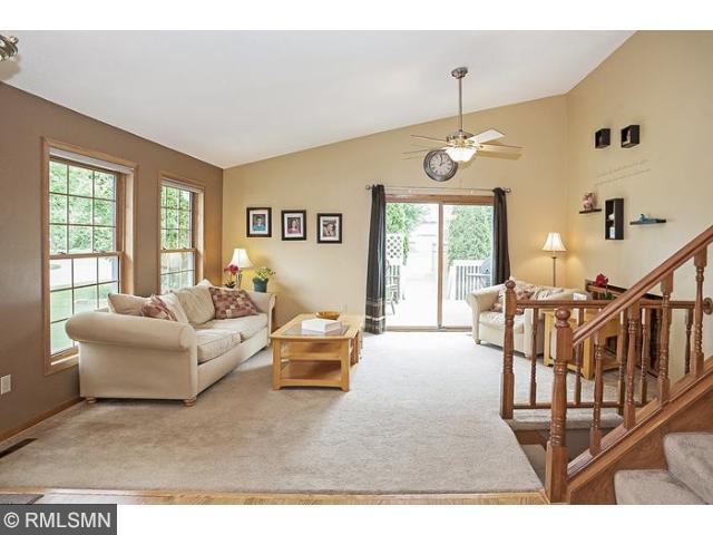 4463 Hamilton Dr, Eagan, MN 55123 photo 7