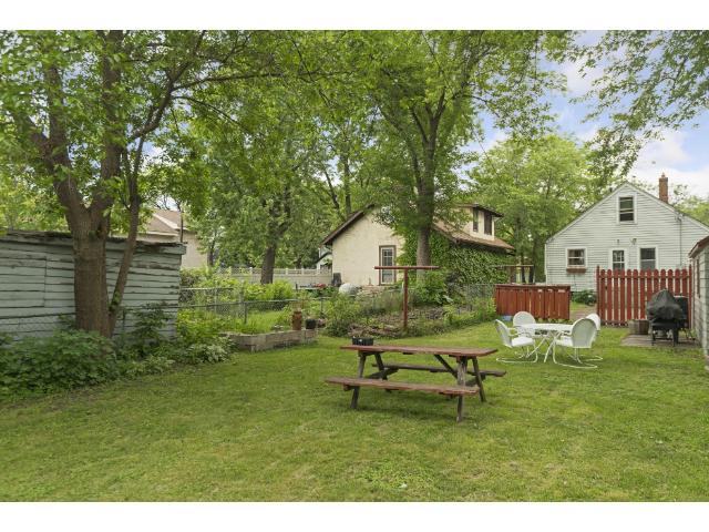 2215 E 24th St, Minneapolis, MN 55404 photo 16