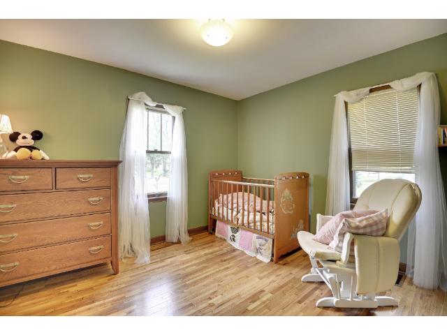 2215 E 24th St, Minneapolis, MN 55404 photo 10