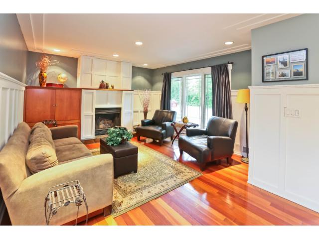 7616 W 101st St, Bloomington, MN 55438 photo 4