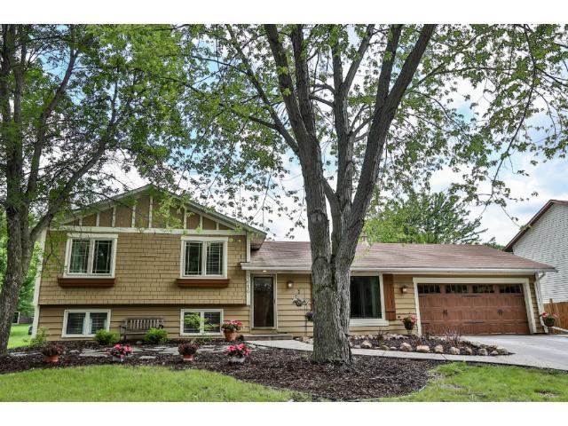 7616 W 101st St, Bloomington, MN 55438 photo 1