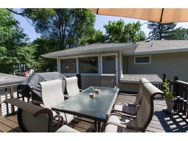237 Stardust Blvd, Circle Pines, MN 55014 photo 2