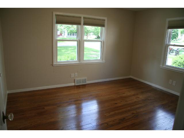 1744 Pascal St, Saint Paul, MN 55113 photo 4