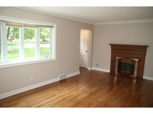 1744 Pascal St, Saint Paul, MN 55113 photo 2