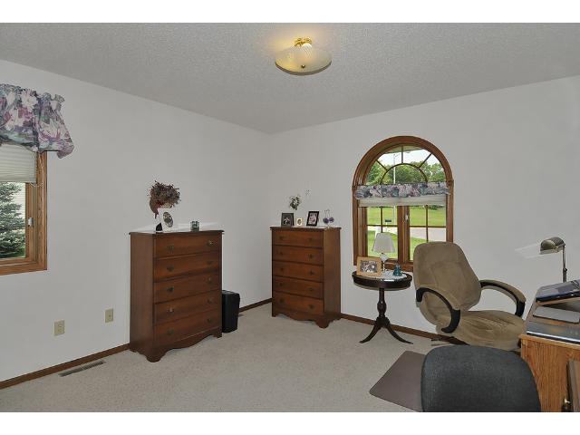 1805 Eagle Ct, Faribault, MN 55021 photo 13