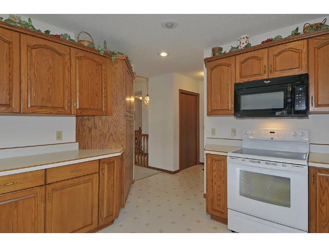 1805 Eagle Ct, Faribault, MN 55021 photo 10