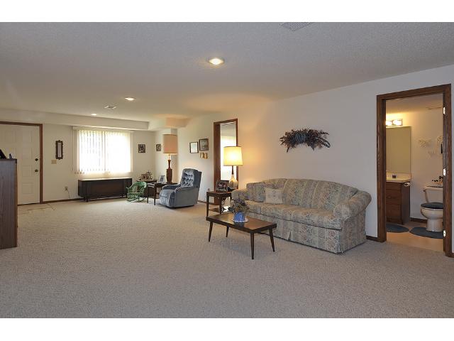 1805 Eagle Ct, Faribault, MN 55021 photo 17