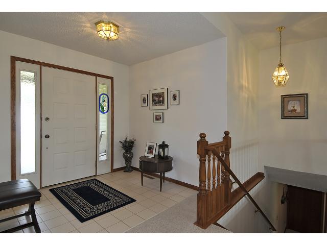 1805 Eagle Ct, Faribault, MN 55021 photo 4