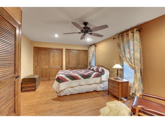 1865 County Road E, Saint Paul, MN 55110 photo 12