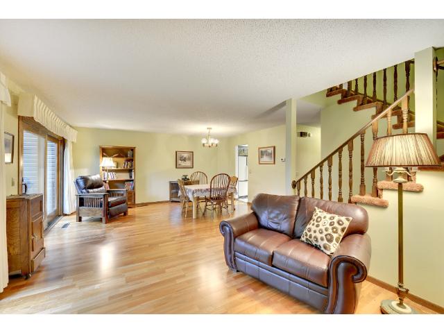 1865 County Road E, Saint Paul, MN 55110 photo 8