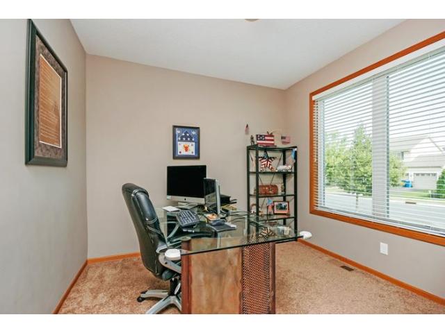 1981 Schoolmaster Dr, Chaska, MN 55318 photo 8