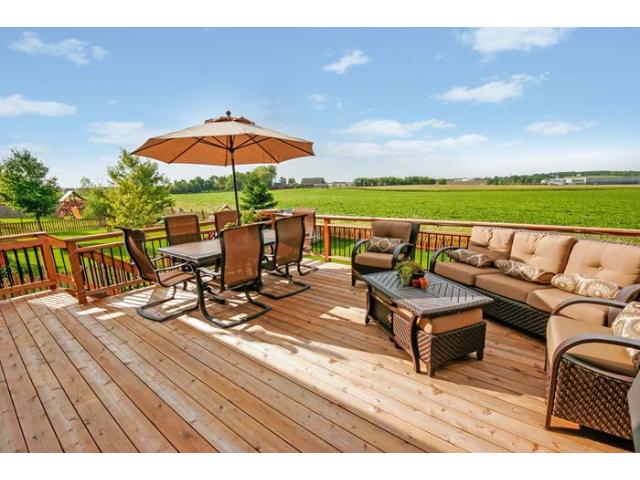 1981 Schoolmaster Dr, Chaska, MN 55318 photo 3