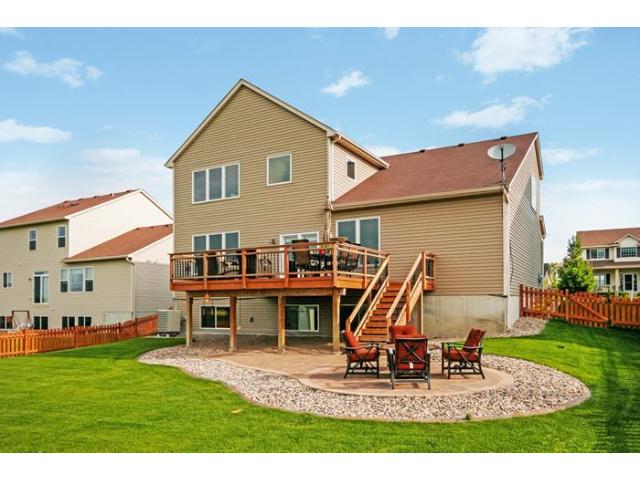 1981 Schoolmaster Dr, Chaska, MN 55318 photo 2