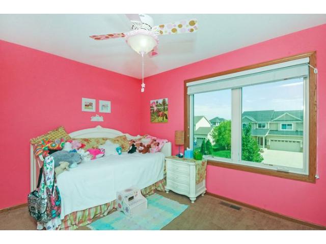 1981 Schoolmaster Dr, Chaska, MN 55318 photo 14