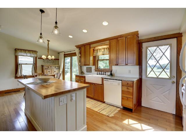 410 Kuntz Dr, Maple Plain, MN 55359 photo 8